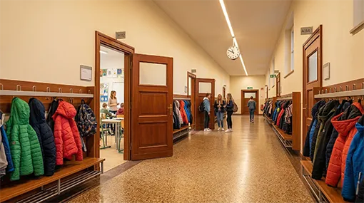 Schulflur der Oberschule Brieselang Schulflur der Oberschule Brieselang